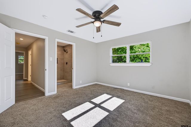3211 Fernwood Dr, Tyler, TX 75701