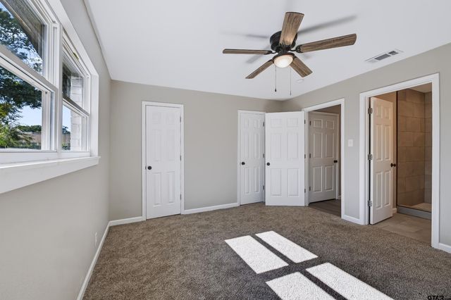 3211 Fernwood Dr, Tyler, TX 75701