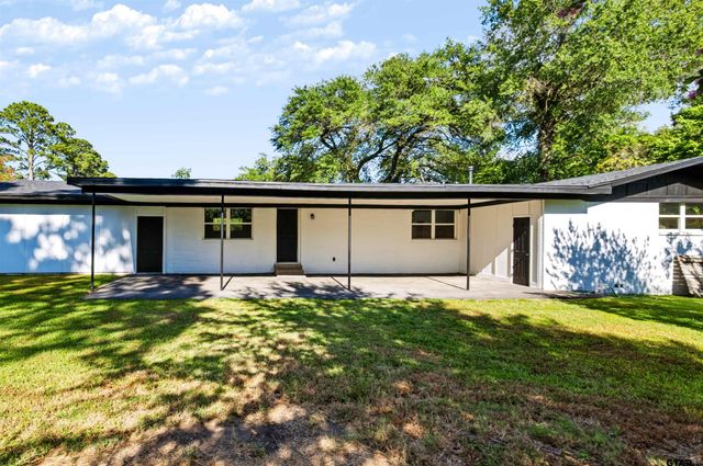 3211 Fernwood Dr, Tyler, TX 75701