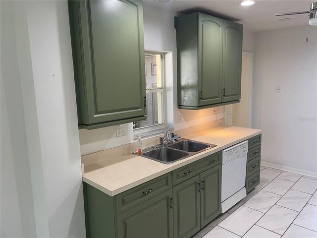 456 W MINNEOLA AVENUE, Clermont, FL 34711