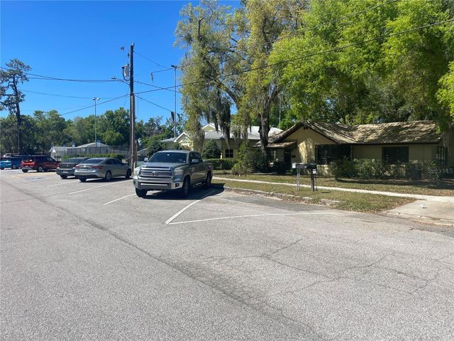 456 W MINNEOLA AVENUE, Clermont, FL 34711