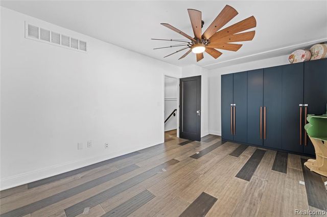 106 Manor Way, Rochester Hills, MI 48309