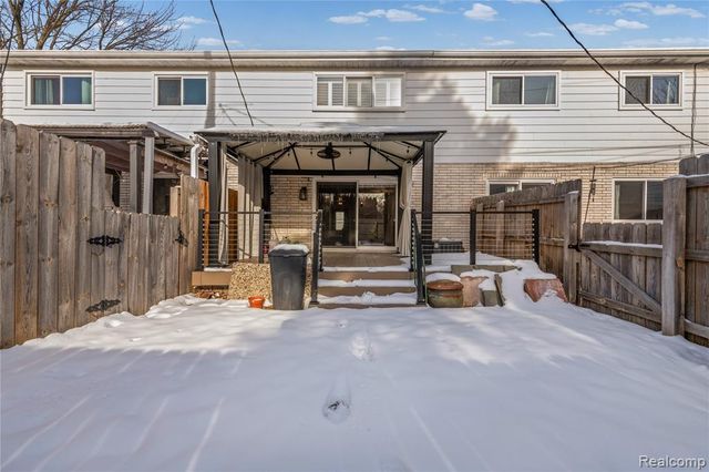 106 Manor Way, Rochester Hills, MI 48309