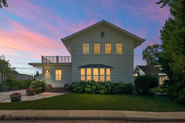 347 Ridgeway Street, St. Joseph, MI 49085