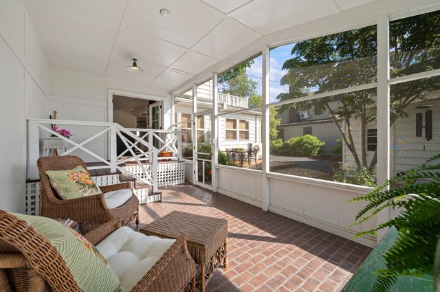 347 Ridgeway Street, St. Joseph, MI 49085