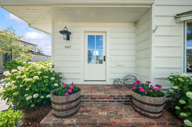 347 Ridgeway Street, St. Joseph, MI 49085