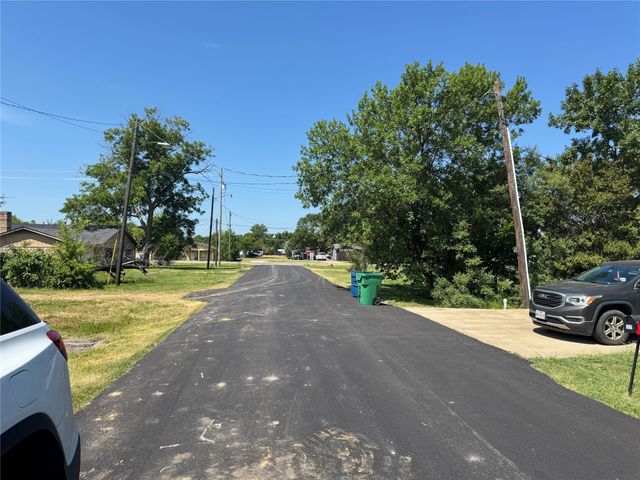 308 Oak Street, Forney, TX 75126