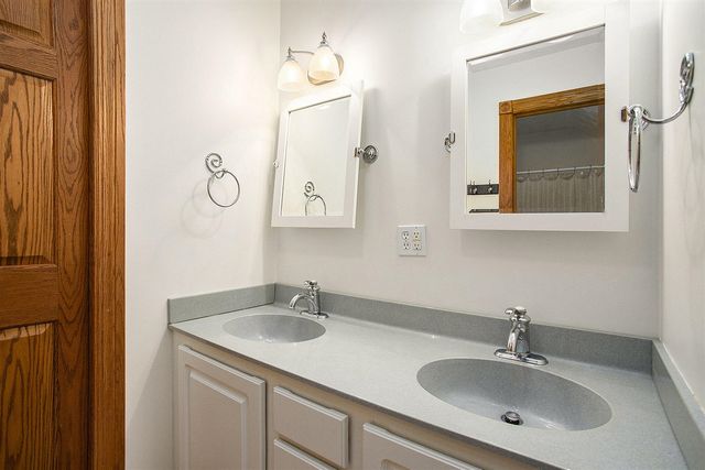 13028 Harper Crossing, Battle Creek, MI 49014