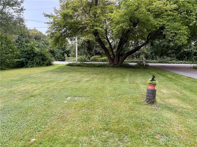 228 Gleaner Chapel Road, Scituate, RI 02857