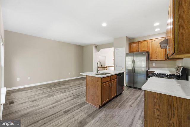 14268 HUNTERS RUN WAY, Gainesville, VA 20155