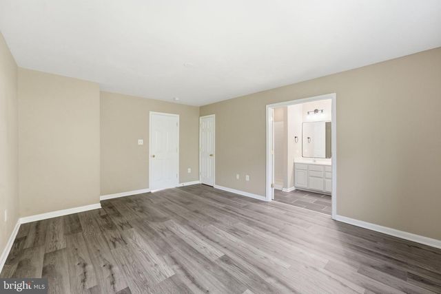 14268 HUNTERS RUN WAY, Gainesville, VA 20155