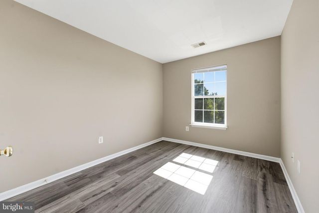 14268 HUNTERS RUN WAY, Gainesville, VA 20155