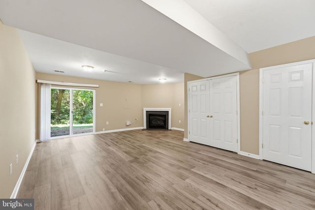 14268 HUNTERS RUN WAY, Gainesville, VA 20155