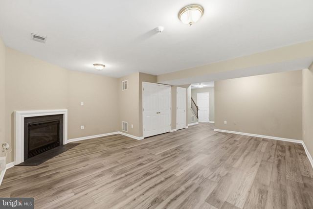 14268 HUNTERS RUN WAY, Gainesville, VA 20155