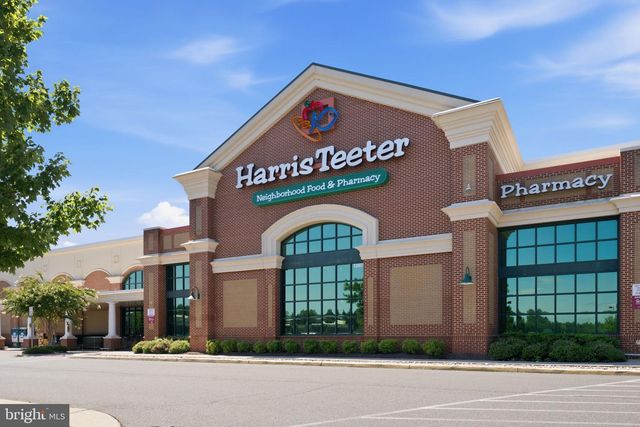 14268 HUNTERS RUN WAY, Gainesville, VA 20155