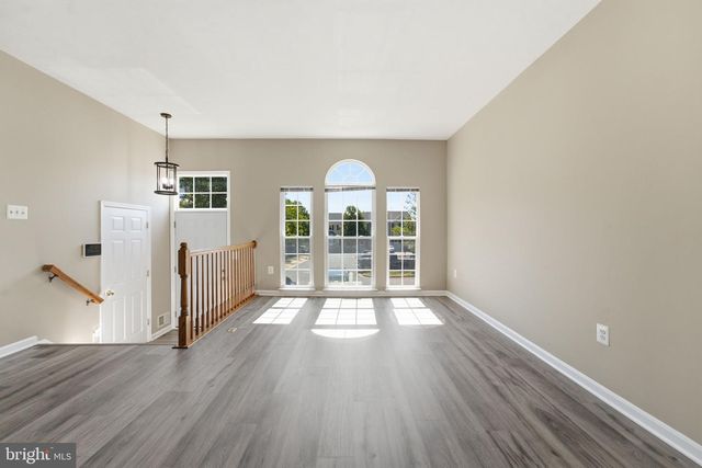 14268 HUNTERS RUN WAY, Gainesville, VA 20155