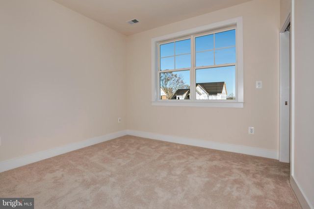 8753 SOUTHERN OAKS PL, Lorton, VA 22079