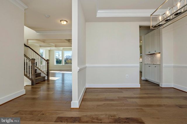 8753 SOUTHERN OAKS PL, Lorton, VA 22079