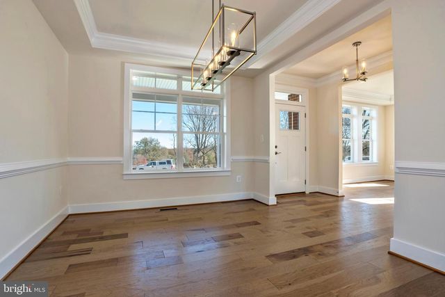 8753 SOUTHERN OAKS PL, Lorton, VA 22079