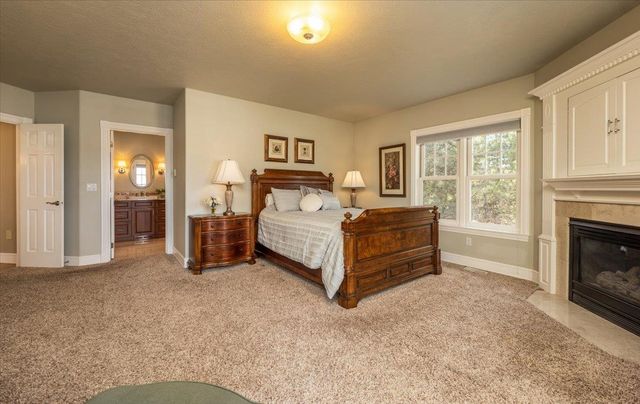 4309 E Silver Spur Ln, Spokane, WA 99217