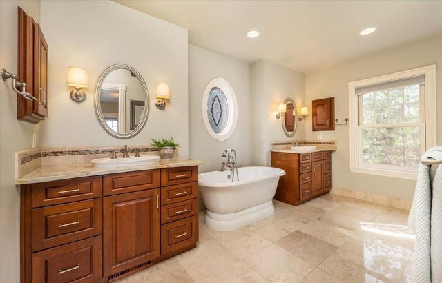 4309 E Silver Spur Ln, Spokane, WA 99217