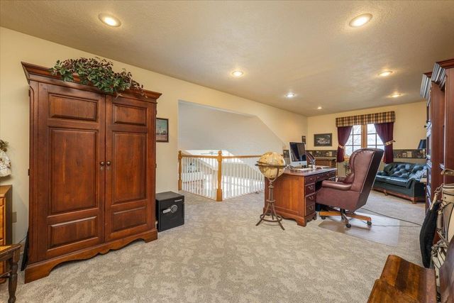 4309 E Silver Spur Ln, Spokane, WA 99217