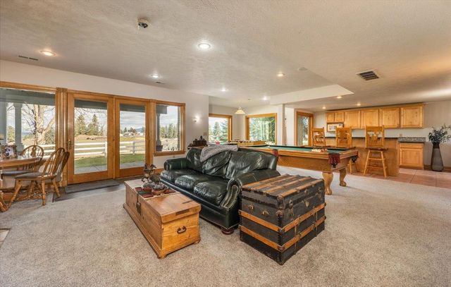 4309 E Silver Spur Ln, Spokane, WA 99217