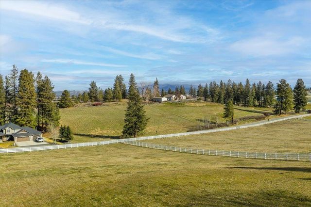 4309 E Silver Spur Ln, Spokane, WA 99217