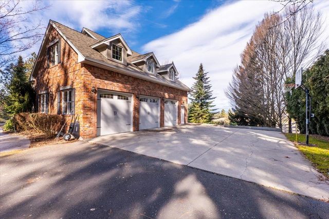 4309 E Silver Spur Ln, Spokane, WA 99217