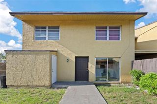 15460 SW 82nd Lane 404, Miami, FL 33193
