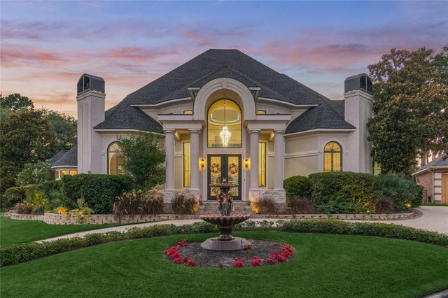 200 Sarasota Circle S, Montgomery, TX 77356