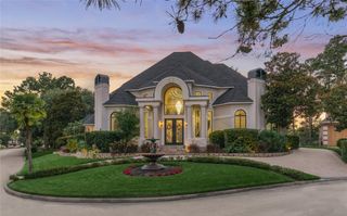 200 Sarasota Circle S, Montgomery, TX 77356