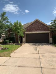18827 Cove Pointe Drive, Cypress, TX 77433