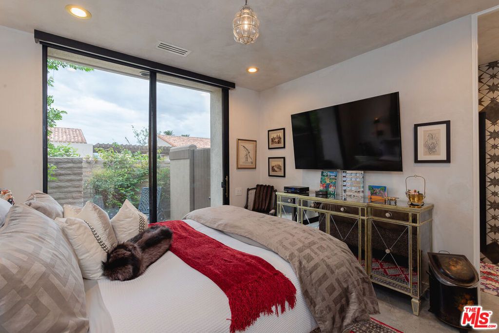 Image 14 of property listing at 74687 Arroyo Drive, Indian Wells, CA 92210