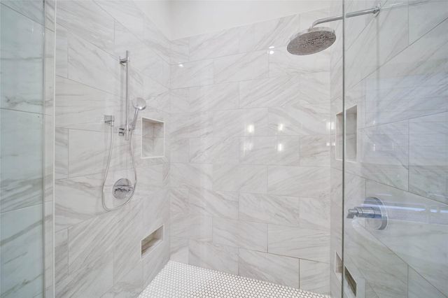 407 N Copa Palm Loop, Montgomery, TX 77316