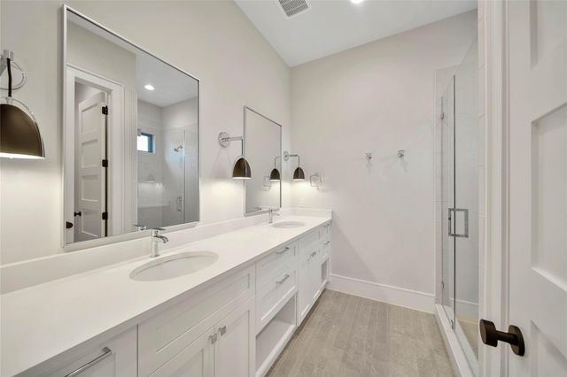 407 N Copa Palm Loop, Montgomery, TX 77316