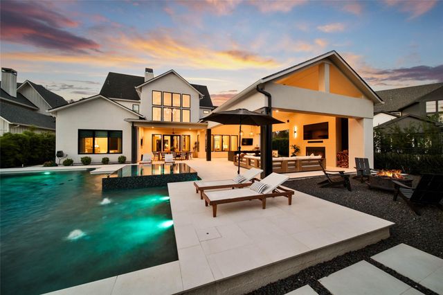 407 N Copa Palm Loop, Montgomery, TX 77316