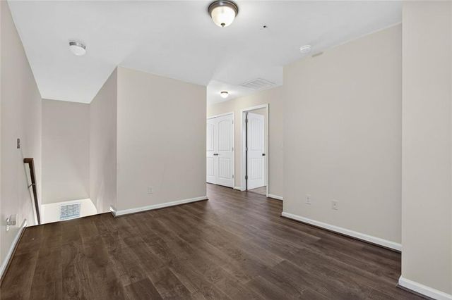 1027 Grenier Terrace, Lawrenceville, GA 30045