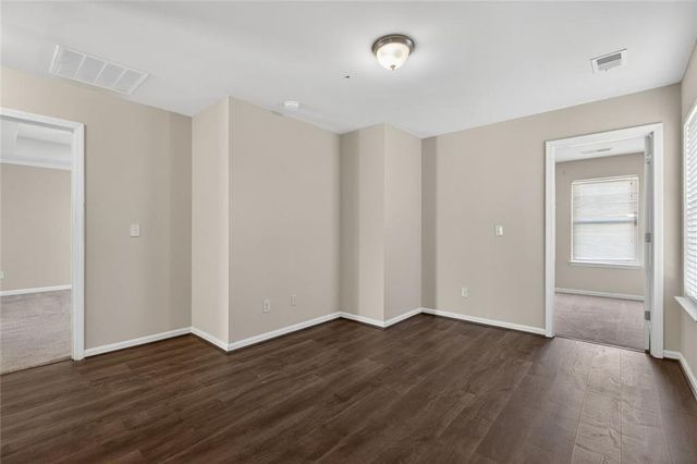 1027 Grenier Terrace, Lawrenceville, GA 30045