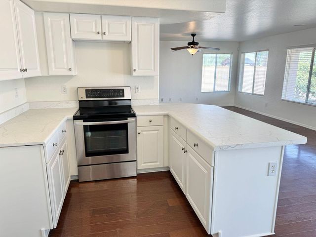 12325 N 147th Drive, Surprise, AZ 85379