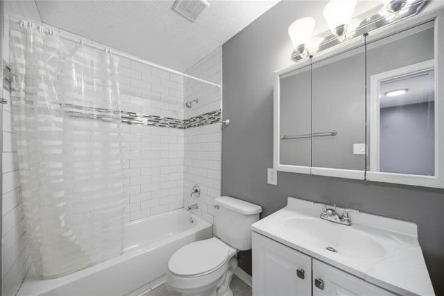 57 Northdale Place, Lawrenceville, GA 30046