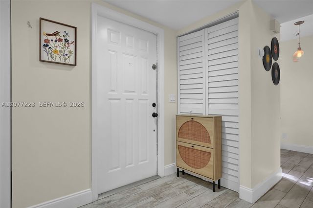 6538 NW 170th Ter, Hialeah, FL 33015