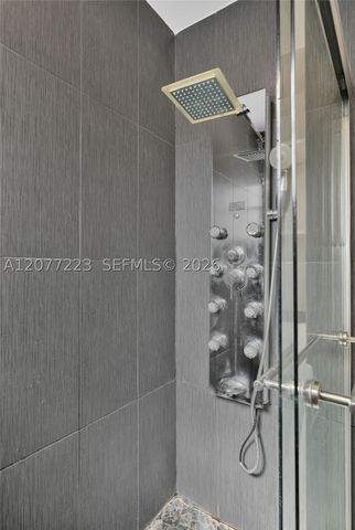 6538 NW 170th Ter, Hialeah, FL 33015