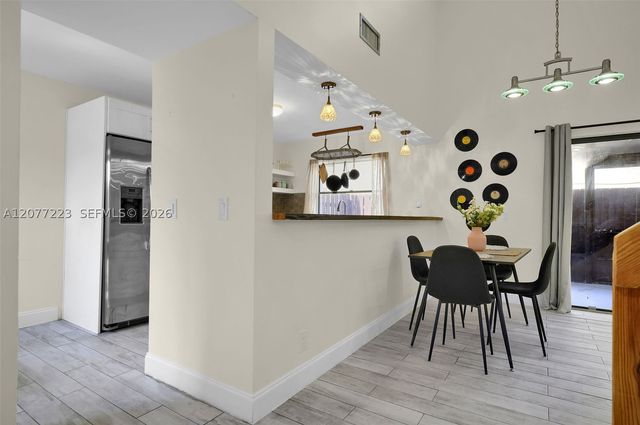 6538 NW 170th Ter, Hialeah, FL 33015