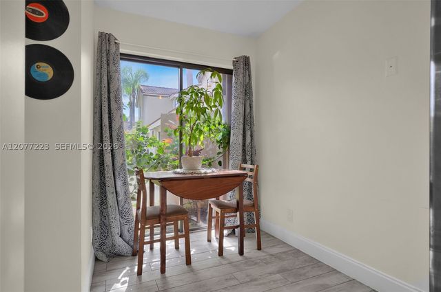 6538 NW 170th Ter, Hialeah, FL 33015
