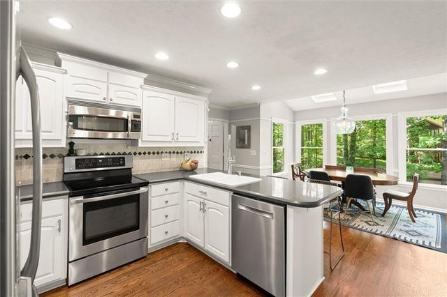 4069 Bittersweet Drive NE, Roswell, GA 30075