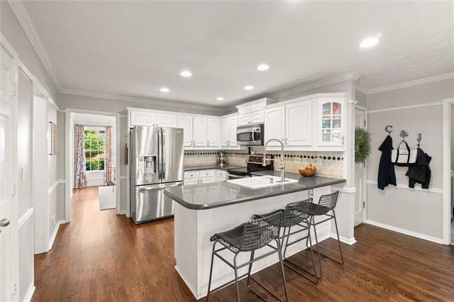 4069 Bittersweet Drive NE, Roswell, GA 30075