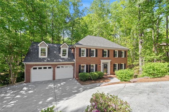4069 Bittersweet Drive NE, Roswell, GA 30075