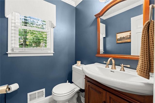 4069 Bittersweet Drive NE, Roswell, GA 30075