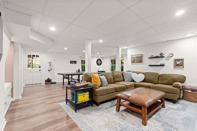 4069 Bittersweet Drive NE, Roswell, GA 30075